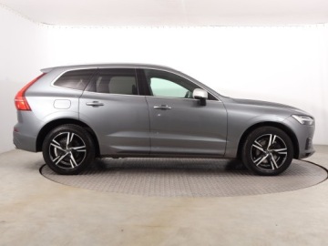 Volvo XC60 II Crossover D4 190KM 2018 Volvo XC60 D4, 187 KM, Automat, Skóra, Navi, zdjęcie 5