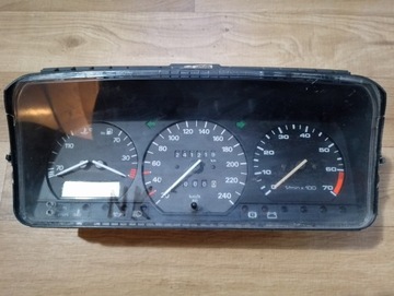 VOLKSWAGEN PASSAT B3 ZEGARY LICZNIK 2.0 B