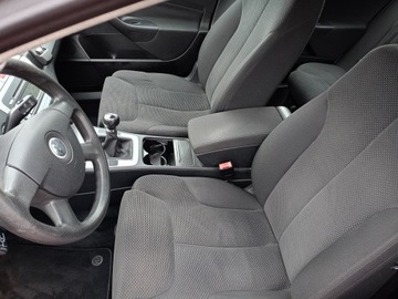 Volkswagen Passat B6 Variant 1.6 FSI 116KM 2006 Volkswagen Passat Klimatronic Xenon Bezwypadek Zero RDZY, zdjęcie 8