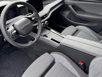 Skoda Superb III Liftback Facelifting 1.5 TSI 150KM 2025 SKODA Superb Edition 130 1.5 TSI mHEV DSG Sedan 150KM 2025, zdjęcie 7