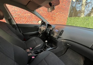 Hyundai i30 I Hatchback 1.4 109KM 2009 Hyundai i30 Klima Hak Isofix Gwarancja w cenie Warszawa VFJJ 1.4 Benzyna, zdjęcie 8