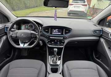 Hyundai IONIQ Hatchback 1.6 GDi 141KM 2017 Hyundai IONIQ 1.6 Hybrid 141KM Climatronic Kamera Led Bezwypadkowy Dla wym, zdjęcie 17