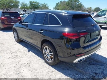 Mercedes GLC C254/X254 2023 Mercedes-Benz GLC 2023r, GLC 300, 2.0L 2.0 Benzyna 255KM, zdjęcie 6