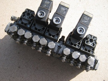 Клапанный остров Bosch Rexroth Valves 0820024126