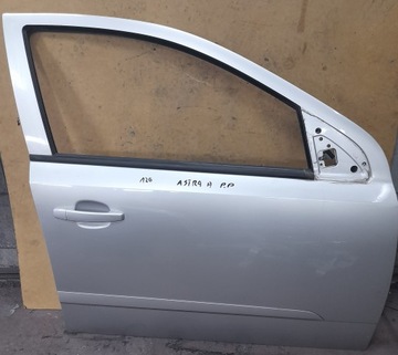 Opel Astra H prawe przednie drzwi