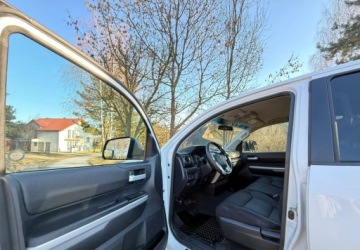 Toyota Tundra II 2014 Toyota Tundra Toyota Tundra 5.7 4x4 Double Cab SR5 5.7 Benzyna 381KM, zdjęcie 12