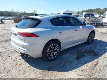 Maserati 2024 Maserati Grecale 2024r., 4x4, 2.0L 2.0 Benzyna 296KM, zdjęcie 3