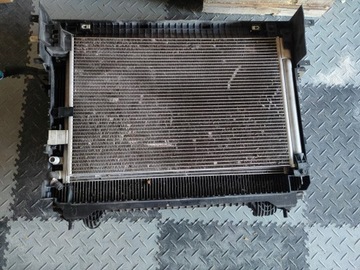 KOMPLET CHLADIČ VENTILÁTOR JAGUAR F-PACE 2.0 3.0 ČERPADLO OBĚHU