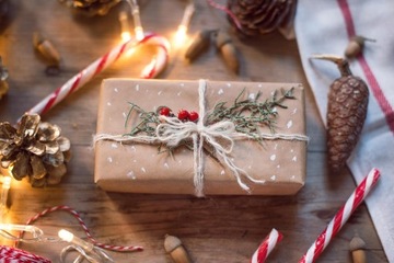 СТЕКЛЯННЫЙ ШАР ДЛЯ ЕЛКИ РЕТРО-РОЖДЕСТВЕНСКИЕ ПОДАРКИ