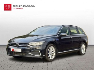 Volkswagen Passat B8 GTE Variant Facelifting 1.4 TSI Plug-In-Hybrid 218KM 2021 Volkswagen Passat Variant GTE ASO 1.4TSI 218KM bezwyp. pakiety AppConnect