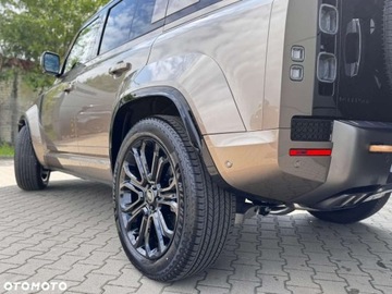 Land Rover Defender IV (L663) 2025 Land Rover Defender Land Rover Defender 4.4 P635 V8 mHEV Octa 4.4 Hybryda, zdjęcie 4