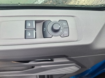 Volkswagen Caravelle T6 2025 Volkswagen Caravelle Life 2.0 TDI 150 KM AUTOMAT L, zdjęcie 15