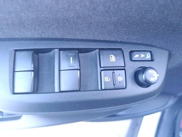 Toyota Yaris IV Hatchback 1.5 Hybrid Dynamic Force 116KM 2022 Toyota Yaris Cross Hybrid 1.5 Adventure Toyota Yar, zdjęcie 22