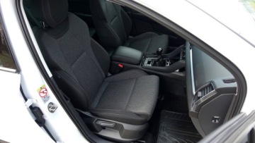 Skoda Karoq Crossover 1.5 TSI ACT 150KM 2018 Karoq .. Klimatronik .. Ledy .. Hak .. Nawigacja .. Grzane Szyby i Fotele ., zdjęcie 12