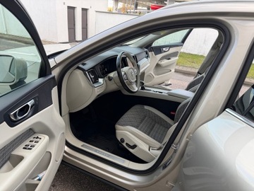 Volvo XC60 II Crossover D4 190KM 2018 VOLVO XC60 D4 POLESTAR | PANORAMA | FULL LED | FAKTURA VAT 23%, zdjęcie 19