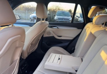 BMW X1 F48 Crossover sDrive 18i 140KM 2017 BMW X1 bezwypadekserwis aso1wlascicieljak nowa 1.5 Benzyna 140KM, zdjęcie 18