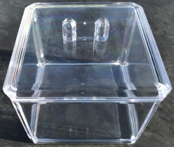 КОНТЕЙНЕР ДЛЯ ОРГАНАЙЗЕРА ДЛЯ КОСМЕТИКИ с крышкой OLDMAN 9 x 9 x 8см