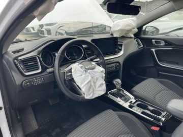 Kia Ceed III Kombi Facelifting 1.6 GDI PHEV 141KM 2023 Kia Cee'd PL Hybryda Plug IN Automat Kamera, zdjęcie 7