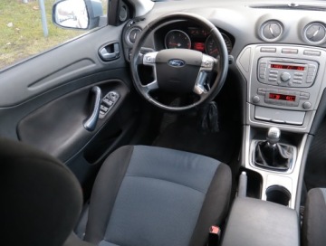 Ford Mondeo IV Kombi 1.8 Duratorq TDCi 125KM 2009 Ford Mondeo 1.8 TDCi, Salon Polska, Klima, zdjęcie 6