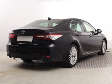 Toyota Camry IX Sedan 2.5 Hybrid Dynamic Force 218KM 2020 Toyota Camry 2.5 Hybrid, Salon Polska, Serwis ASO, zdjęcie 4