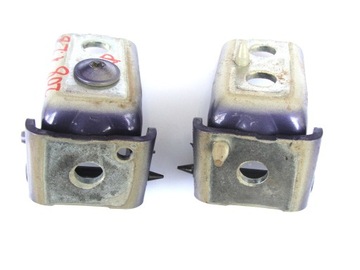 PANTY DVEŘE PRAVÝ PŘEDNÍ HORNÍ + SPODNÍ PEUGEOT 208 I 3D