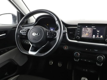 Kia Stonic I Crossover 1.6 CRDi 110KM 2018 Kia Stonic klima auto navi kamera i czujniki, zdjęcie 15
