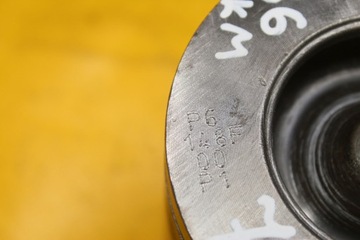 ПОРШЕНЬ ПОРШНИ VOLVO V50 2.0 D 085190