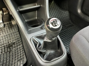 Volkswagen up! Hatchback 5d 1.0 MPI 60KM 2013 Volkswagen Up! 2 kpl.opon! Grzane fotele Klima, zdjęcie 17