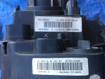 CHRYSLER 300C 300S SRT 18 SVĚTLO ORIGINÁLNÍ PRAVÁ