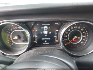 Jeep Gladiator 2022 Jeep Gladiator Altitude 2022 3.6l 3.6 Benzyna 285KM, zdjęcie 10