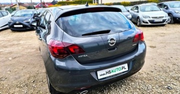 Opel Astra J Hatchback 5d 1.4 Turbo ECOTEC 120KM 2011 Opel Astra BENZYNA NAWIGACJA sportowe fotele super okazja polecamy, zdjęcie 17