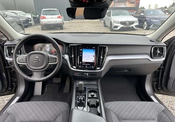 Volvo V60 II  2021 Volvo V60 V60 2.0 HYB 163 KM 2021r 62.000 km Warszawa 2.0 Hybryda, zdjęcie 5