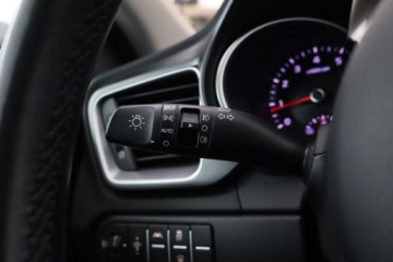 Kia Ceed III Kombi Facelifting 1.5 T-GDI 160KM 2022 Kia Ceed 1.5 T-GDI MHEV, Salon Polska, zdjęcie 19