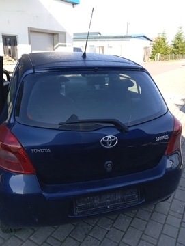 TOYOTA YARIS II 5D VÍKO KUFRU KUFRU Z SKLO (OKNO) HOLÁ 8P4