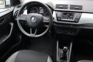 Skoda Fabia III Kombi 1.2 TSI 90KM 2015 Skoda Fabia 1.2 TSI, Salon Polska, Klima, zdjęcie 6