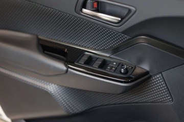 Toyota C-HR I Crossover Facelifting 2.0 Hybrid Dynamic Force 184KM 2023 Toyota C-HR 2.0 Hybrid Style 2.0 Hybryda 184KM, zdjęcie 23