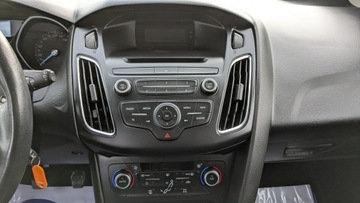 Ford Focus III Kombi Facelifting 1.0 EcoBoost 100KM 2016 Ford Focus 1.0i*101PS*OPŁACONY Bezwypadkowy, zdjęcie 20