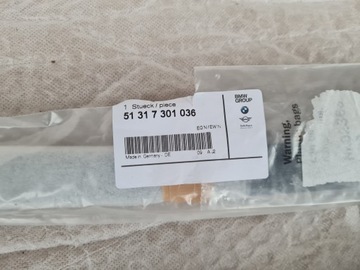 BMW 2 F45 LIŠTA PRAVÁ LEVÝ SKLO (OKNO) PŘEDNÍ NOVÁ