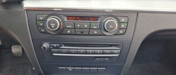 BMW Seria 1 E81/E87 Coupe E82 135i 306KM 2009 BMW Seria 1 3.0 306KM Manual M-Pakiet Xenon NaviPl 3.0 Benzyna 306KM, zdjęcie 17