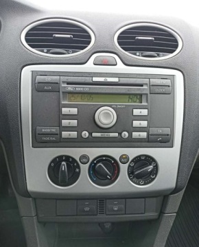 Ford Focus I Sedan 1.8 TDCi 115KM 2005 Ford Focus Ford Focus 1.8 Diesel 115KM, zdjęcie 9