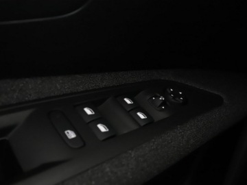 Peugeot 3008 II Crossover 1.5 BlueHDI 130KM 2018 Peugeot 3008 Kamera, Navi, Podg.fotele, Aut.klima, zdjęcie 33
