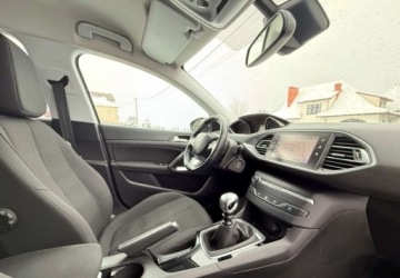 Peugeot 2016 Peugeot 308 Peugeot 308 PureTech 130 Stop amp Start Allure 1.2 Benzyna, zdjęcie 21