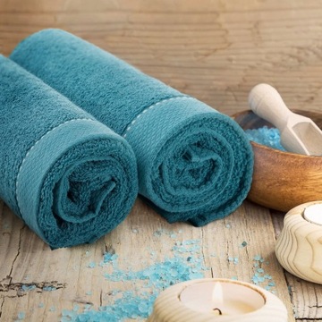 RĘCZNIK BAWEŁNIANY TURKUS DAISY 70x140 EUROFIRANY