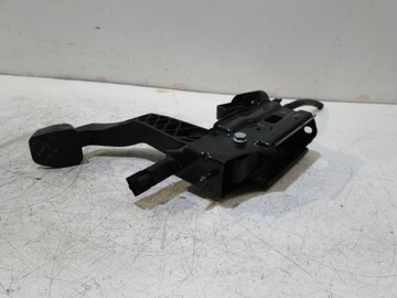 AUDI A2 1.4B 16V ПЕДАЛЬ НАСОСА СЦЕПЛЕНИЯ 8Z1721059