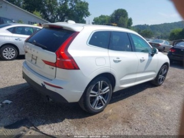 Volvo XC60 II 2021 Volvo XC 60 T5 Momentum 2021 2.0l 2.0 Benzyna 250KM, zdjęcie 5