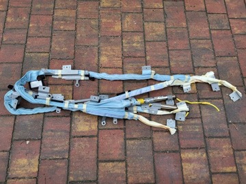 ZÁVĚS PRAVÁ LEVÝ SUBARU TRIBECA