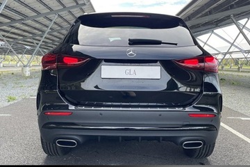 Mercedes GLA II Off-roader Facelifting 2.0 220 190KM 2023 Mercedes-Benz Gla 220 4-Matic AMG Line Suv 2.0 (190KM) 2023, zdjęcie 2