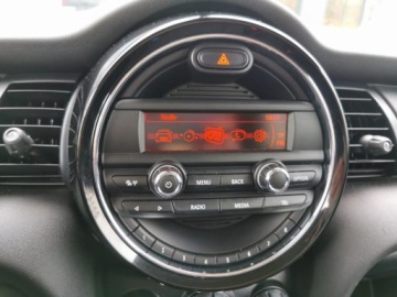 Mini One II 2016 MINI F56 Hatchback 1.2 102KM , Manual, Przebieg 83816, zdjęcie 7