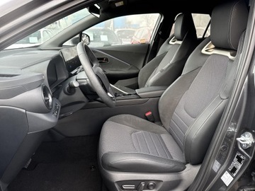 Toyota C-HR II SUV 1.8 Hybrid 140KM 2024 Toyota C-HR 1.8 Hybrid Executive 1.8 Hybrid Execut, zdjęcie 12