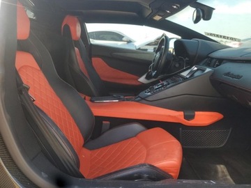 Lamborghini Aventador 2019 Lamborghini Aventador S 2019 6.5l 6.5 Benzyna 730KM, zdjęcie 10
